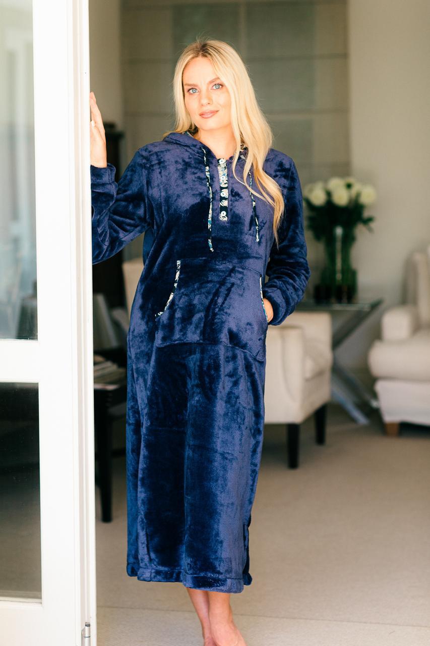 Plush Fleece Slounger | Navy with Floral Trim