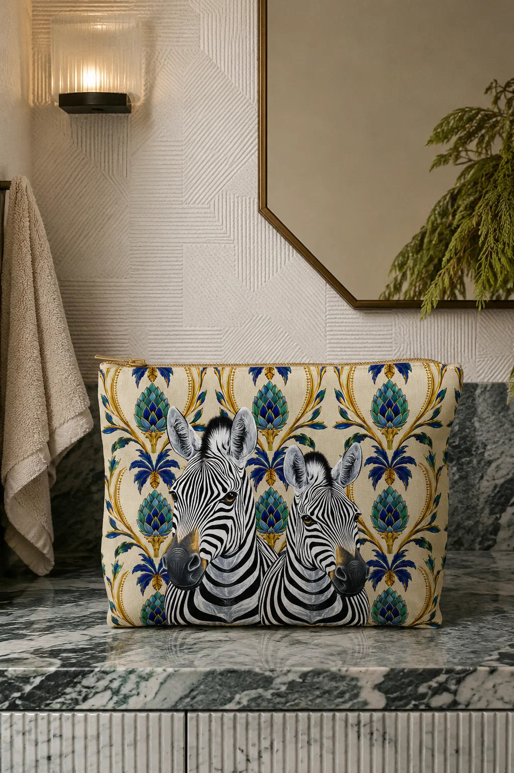 2 Zebras Linen Look | Vanity Bag 26 x 30 cm