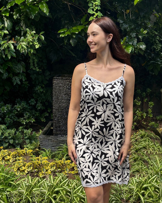 Chemise | Ivory Daisy on Black | 100% Rayon