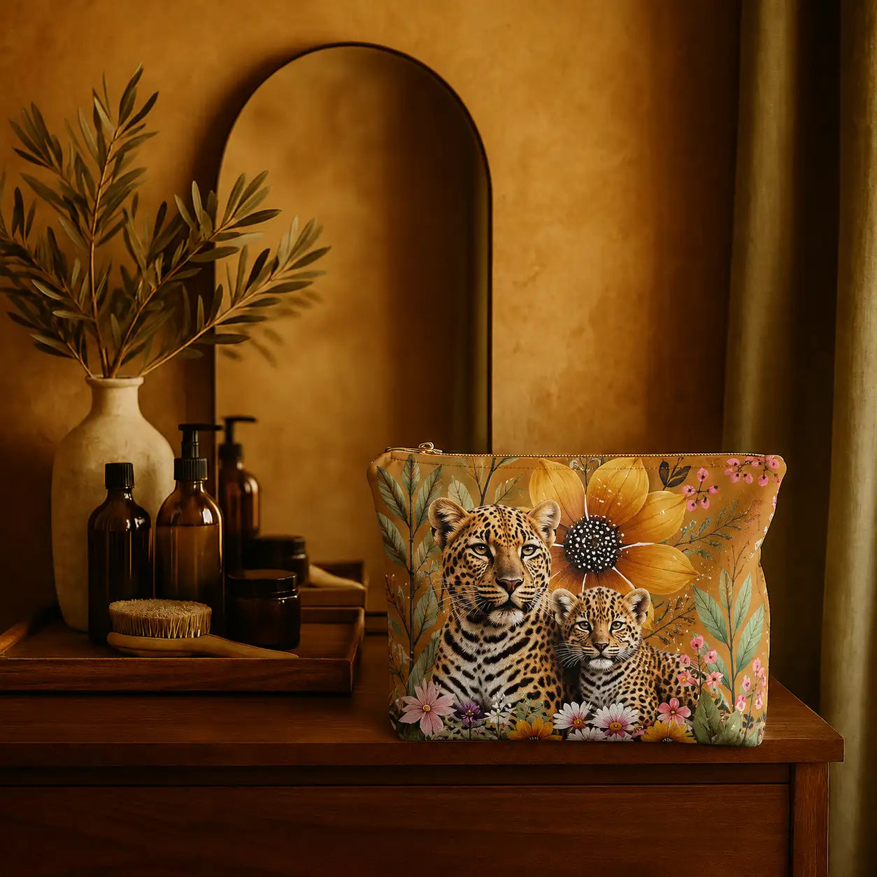 Baby Cheetah | Vanity Bag 30 x 15 cm