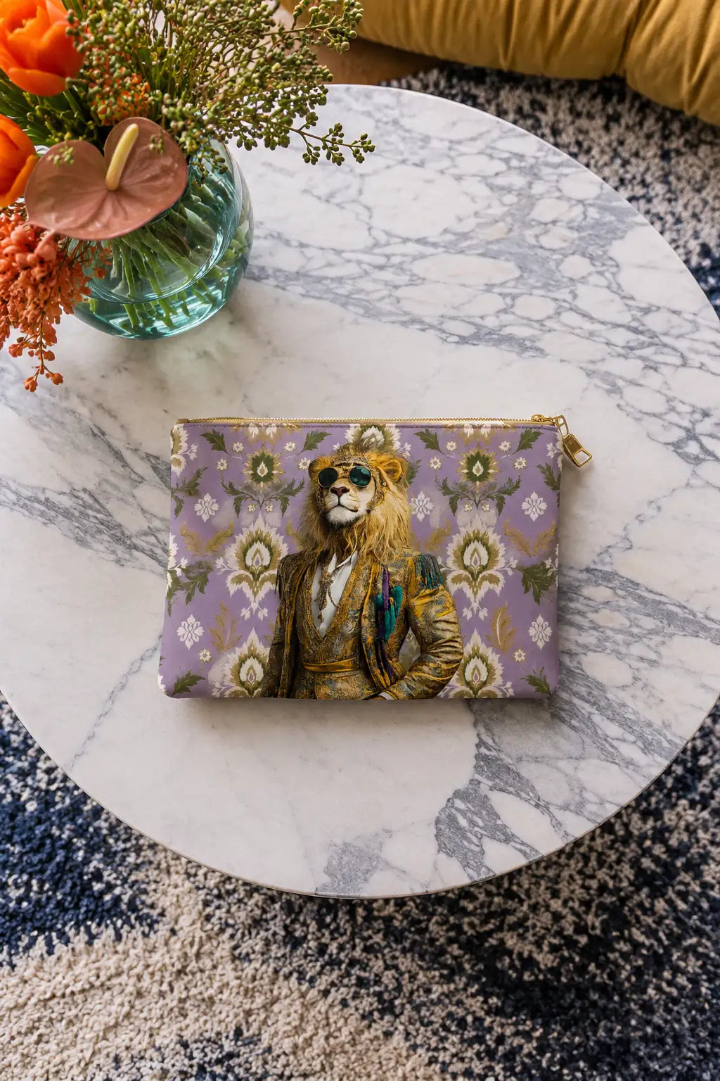 The Tourist Levi The Lion | Cosmetic Bag 16 x 21 cm