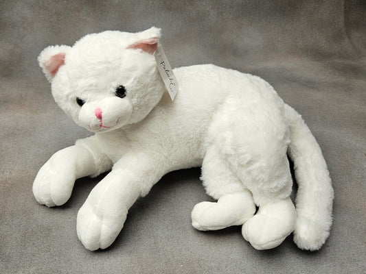 Lying Cat | White