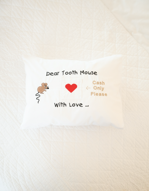 Dear Tooth Mouse | Red Heart – Linen and Glass