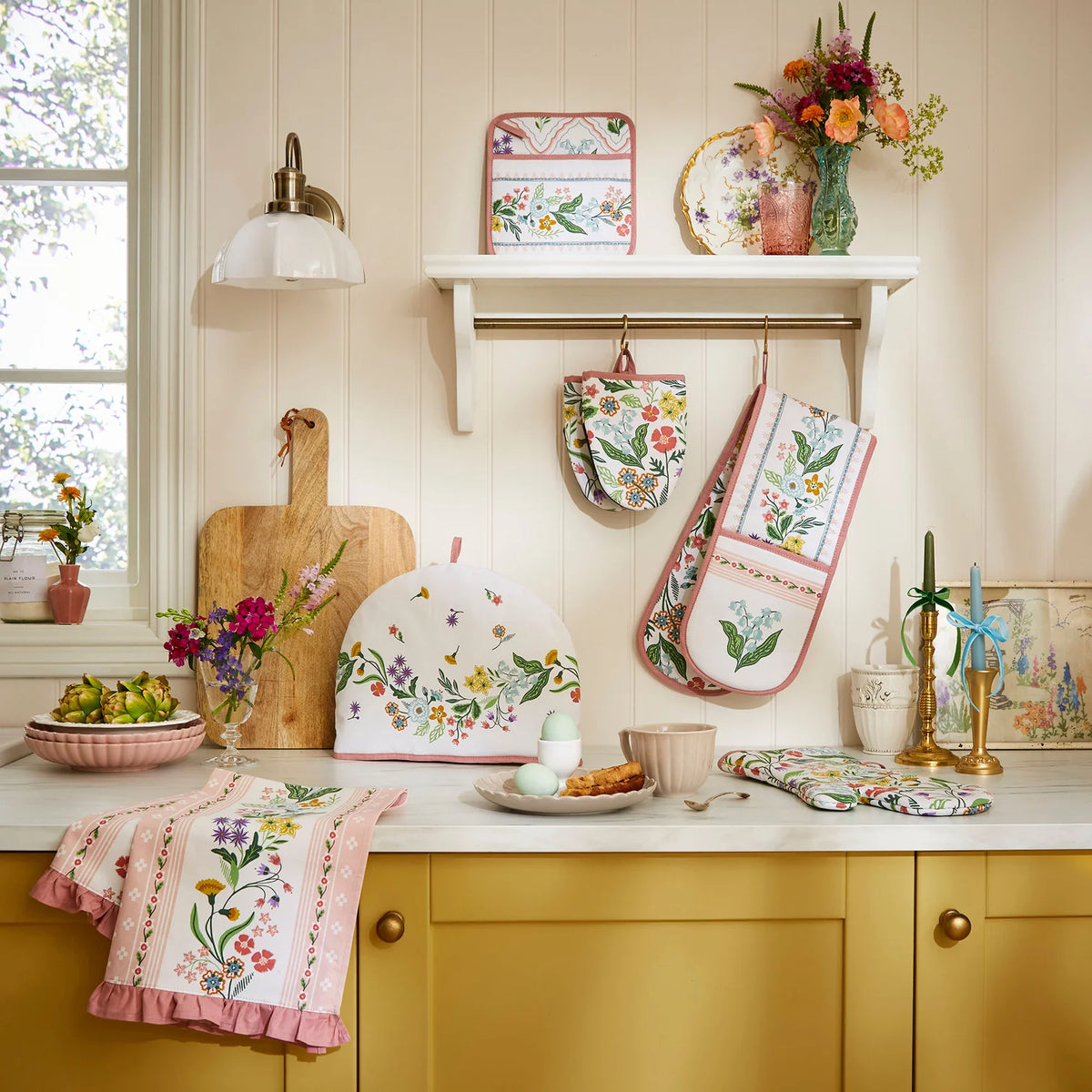Petals and Prose Apron