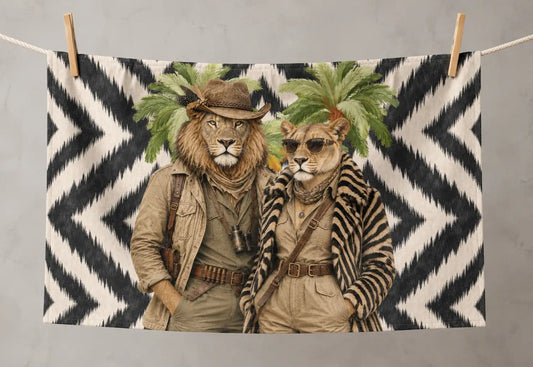 The Tourist Lenni And Libby Lion | Tea Towel 64 x 44 cm